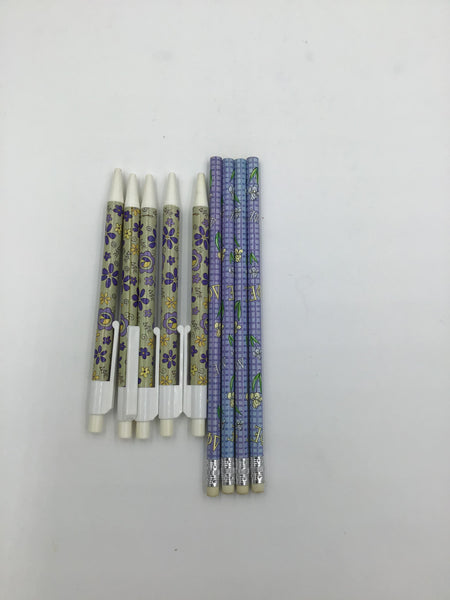 Delta Phi Epsilon Pen and Pencil Bundle