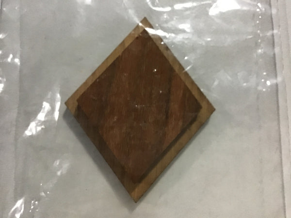 Diamond Oak-Backed Symbol
